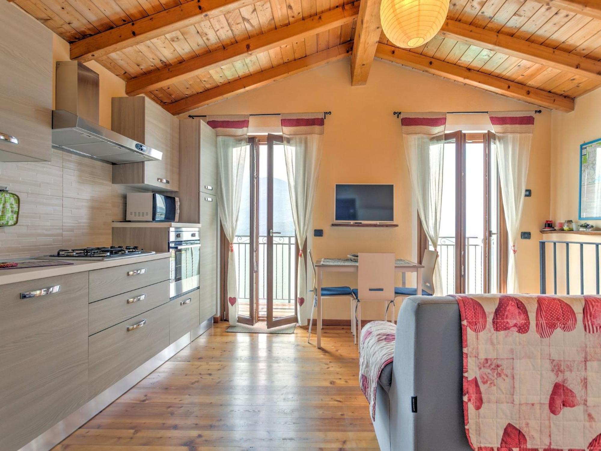 Apartamento Wonderful Flat With Swimming Pool Lift And Garden Gravedona Exterior foto