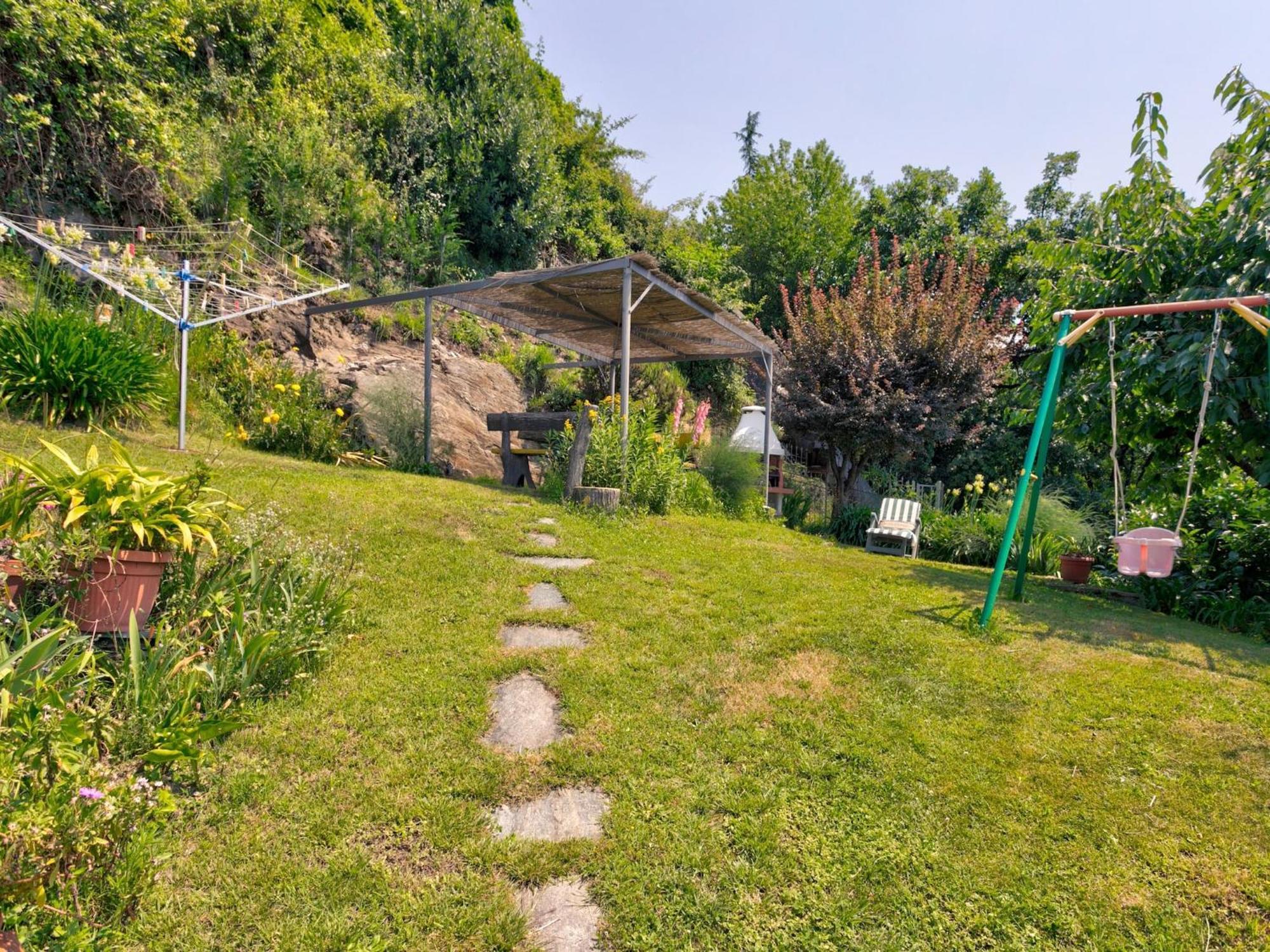 Apartamento Wonderful Flat With Swimming Pool Lift And Garden Gravedona Exterior foto