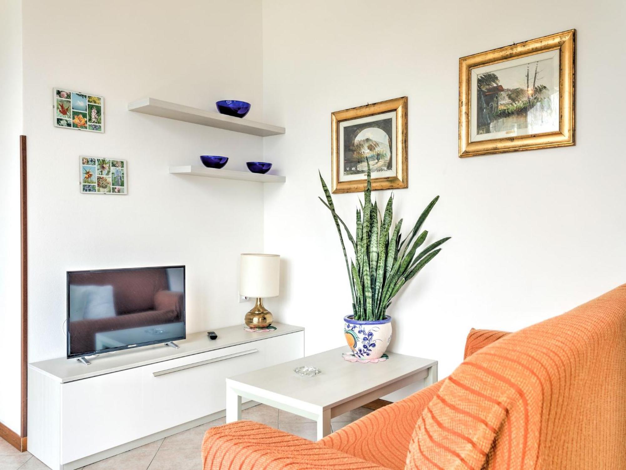 Apartamento Wonderful Flat With Swimming Pool Lift And Garden Gravedona Exterior foto